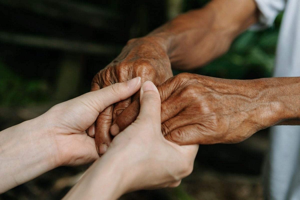 Communication during out-of-hours primary care contacts for people with a terminal illness: a scoping review.