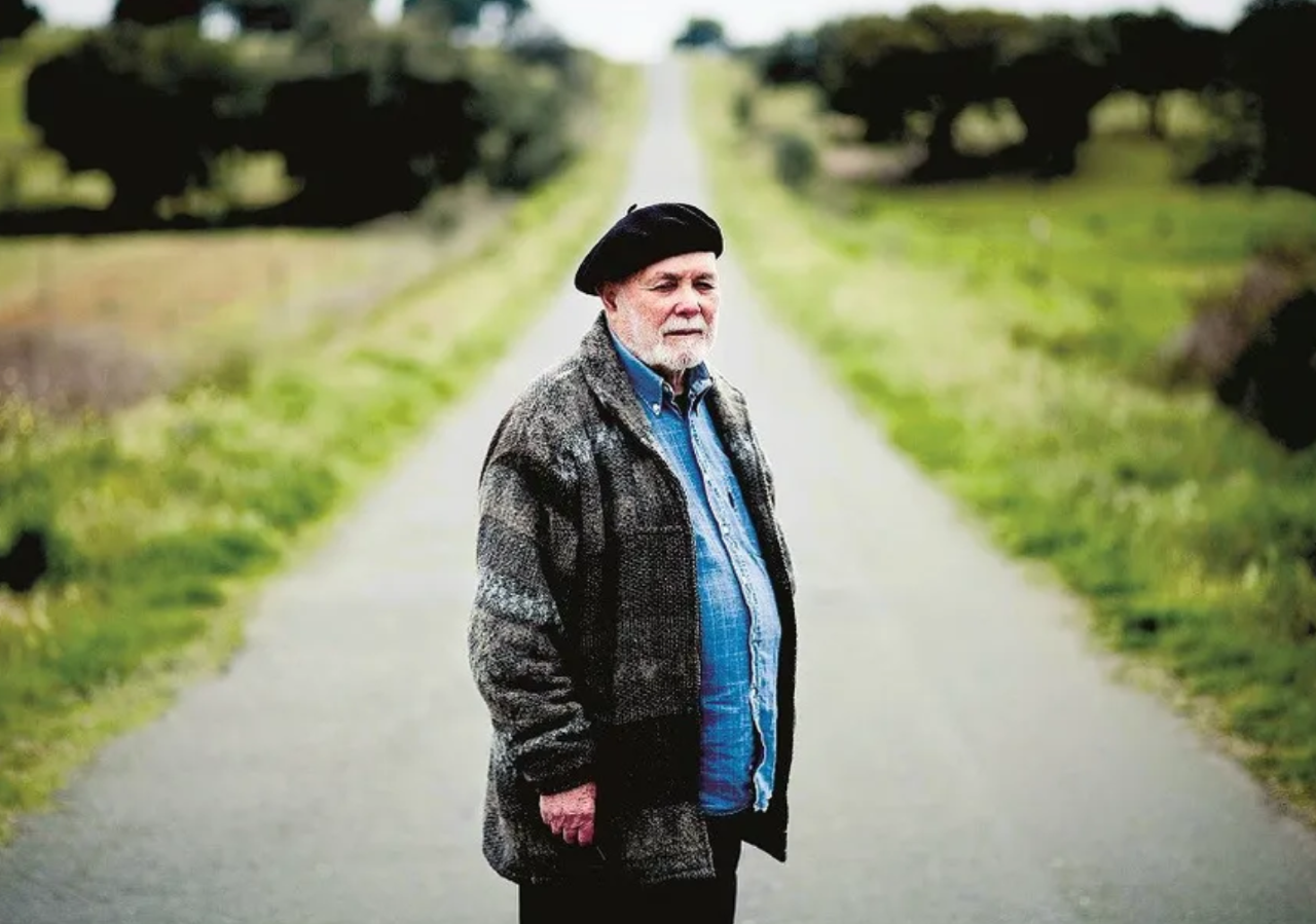 Francisco Hurtz - "The Invisible Hand" (2025)