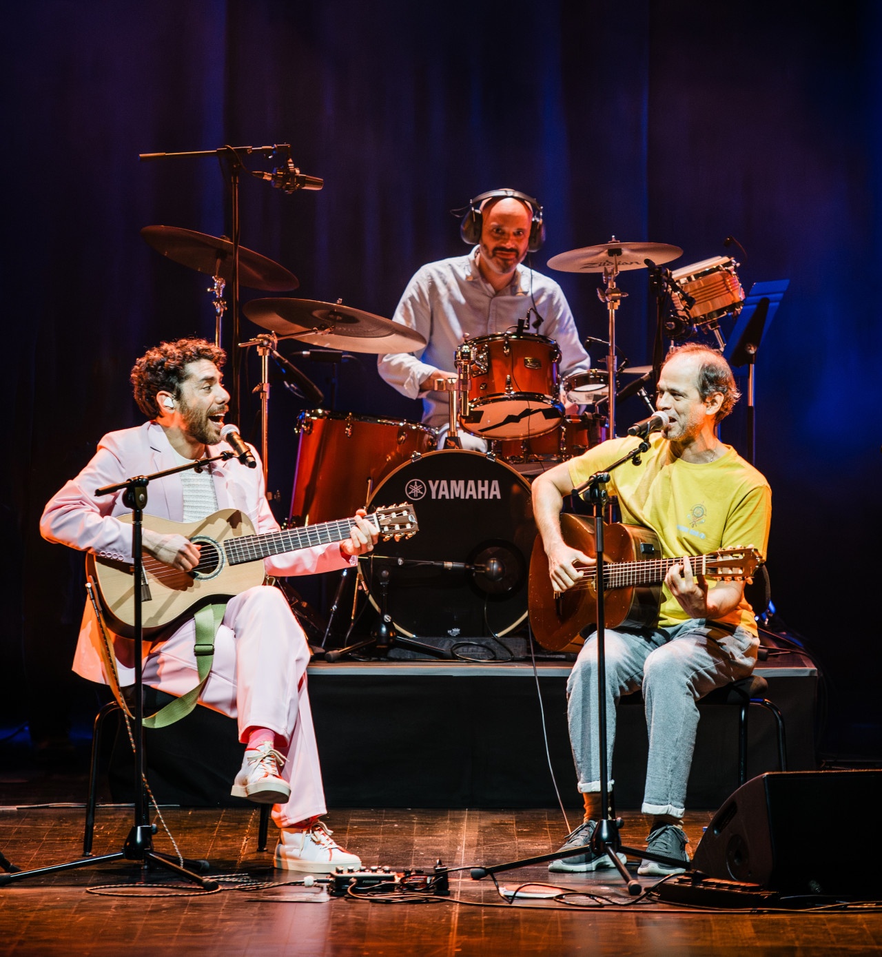 Luca e Moreno cantando