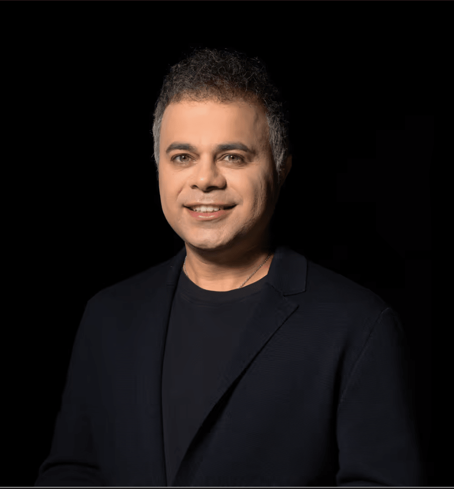 <p>Реза Эсмаили</p>