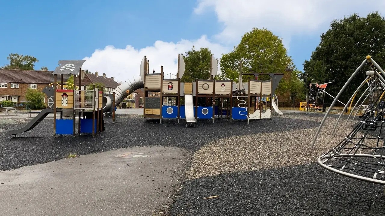 Woodgate Avenue playground