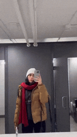 gif-c1-eg5bz6-my-video-got-viral-t-2025-04-15-114734